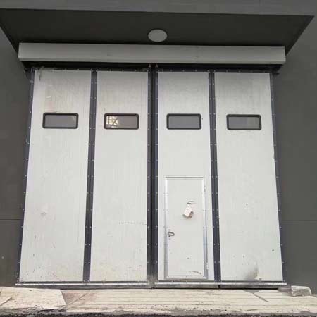 小型庫房折疊門