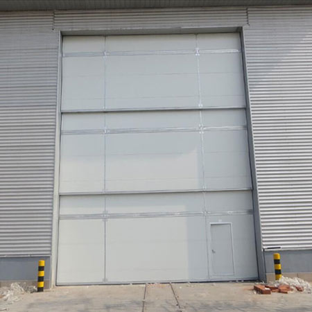 多段垂直工業(yè)提升門